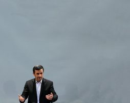 نامه سرگشاده احمدی نژادی ها به رهبری